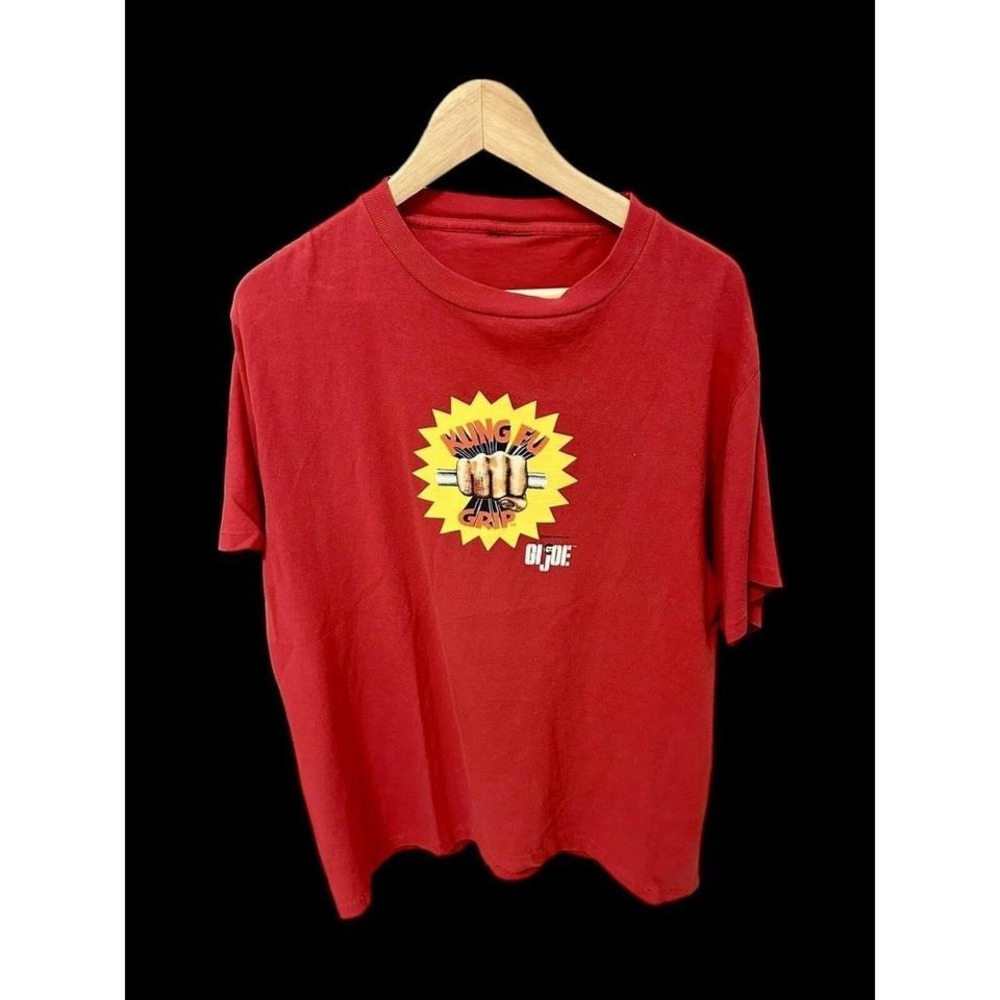 GI Joe Kung Fu Grip Tshirt XL Hasbro 90's‎ Y2K Vintage Tshirt Red And Yellow